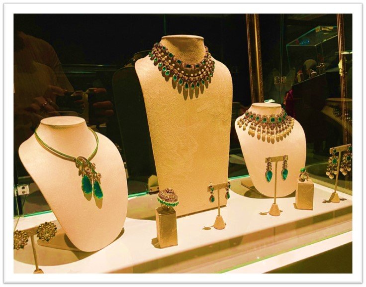 Exhibiting Qatar’s Cultural Heritage through Jewelry